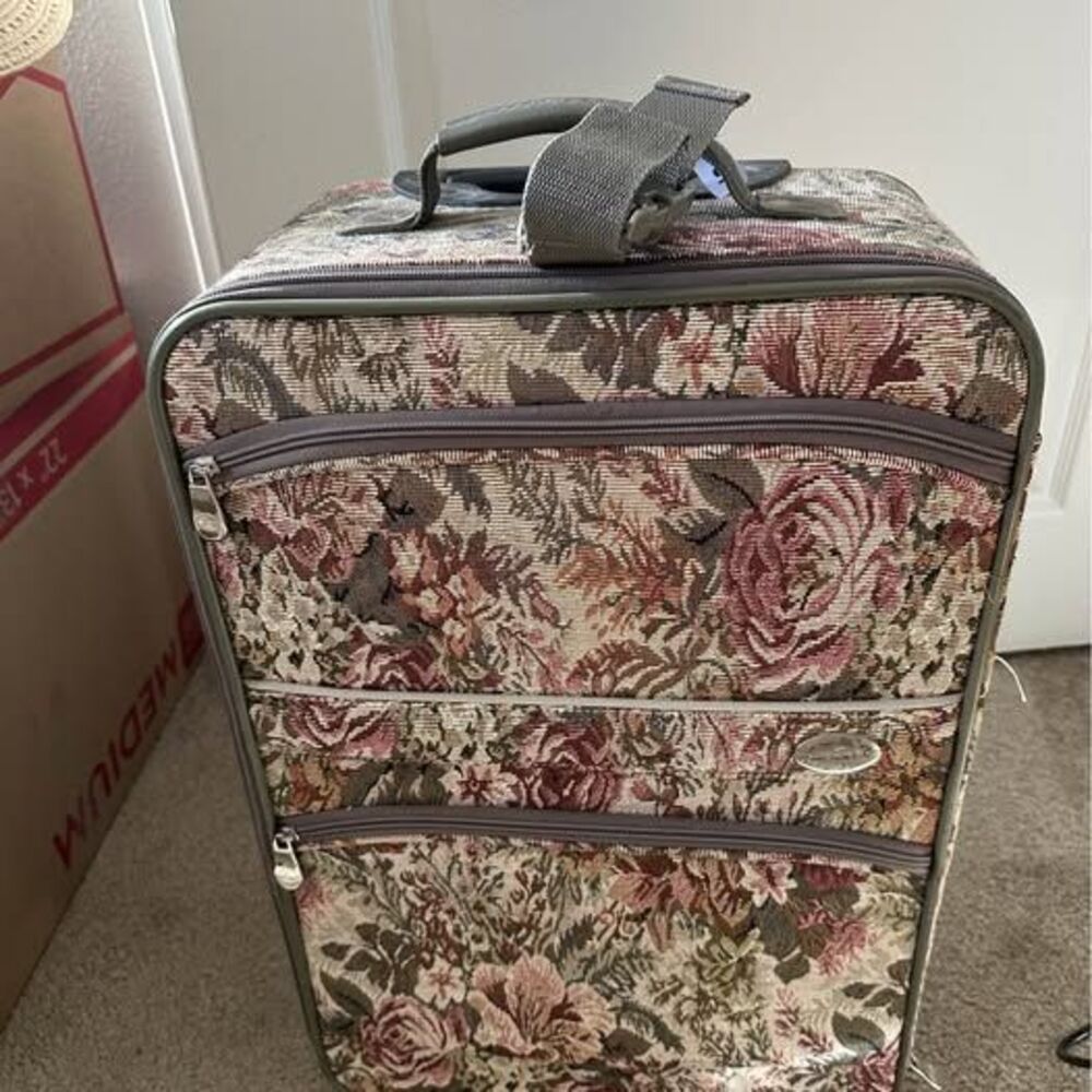 1980s Vintage Gloria Vanderbilt Floral Tapestry Rolling Suitcase